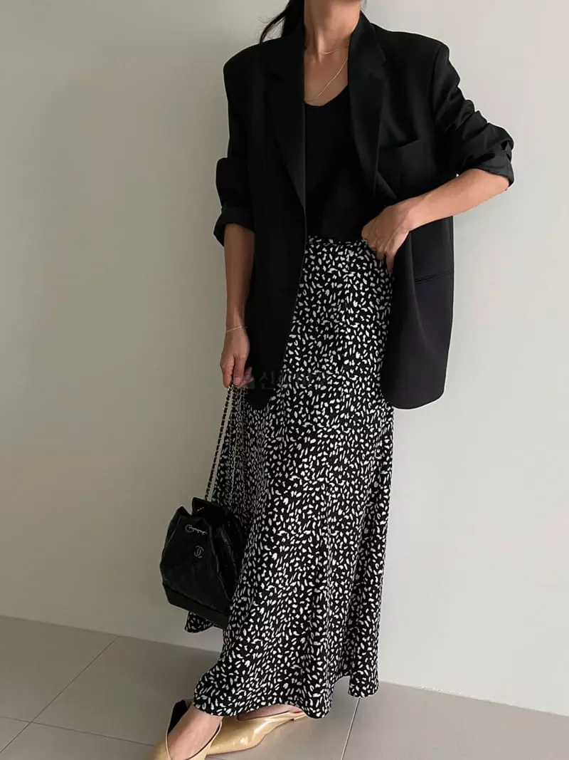Ripple - Korean Women Fashion - #vintageinspired - Leo Lonf Skirt - 3