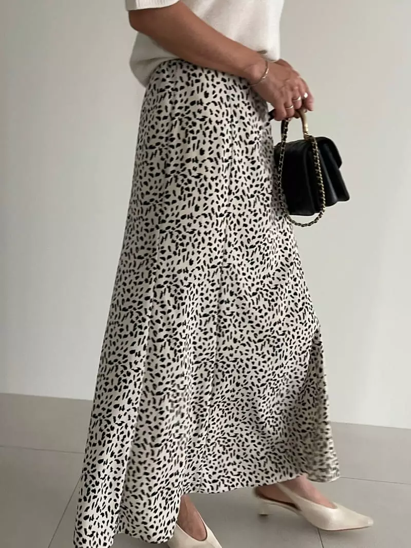 Ripple - Korean Women Fashion - #womensfashion - Leo Lonf Skirt - 2