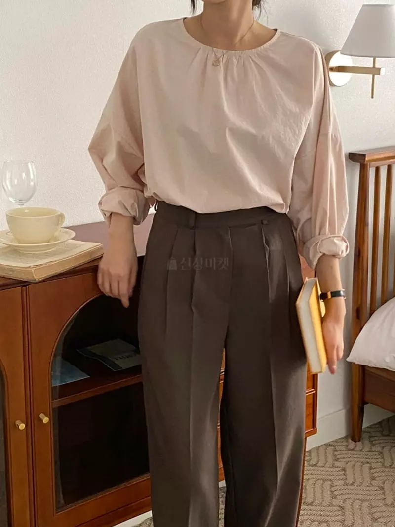 Room698 - Korean Women Fashion - #momslook - Back Button Round Blouse - 2