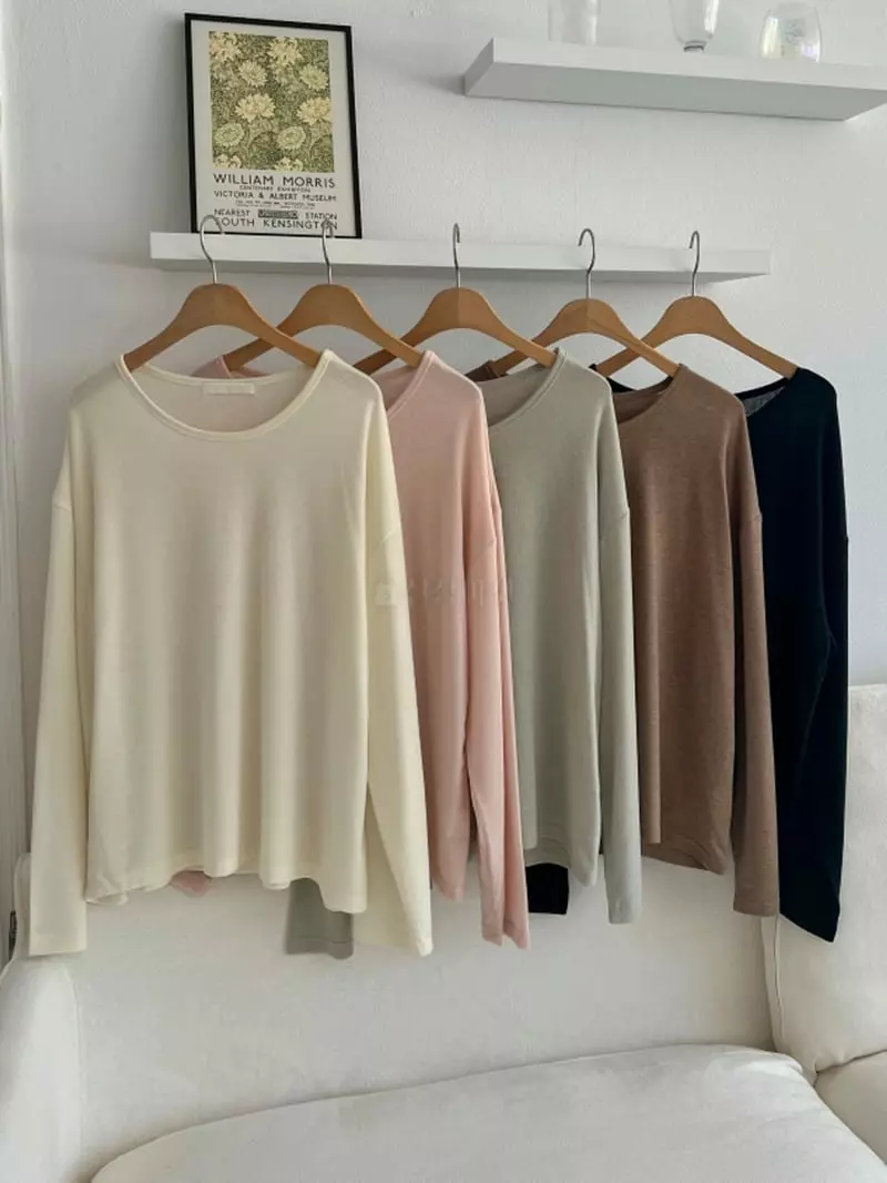 Room698 - Korean Women Fashion - #momslook - Long Sleeves U Neck Tee - 5