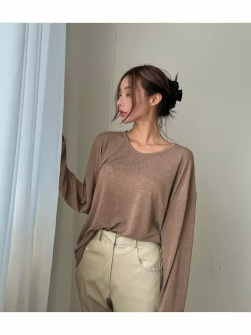 Room698 - Korean Women Fashion - #momslook - Long Sleeves U Neck Tee - 9
