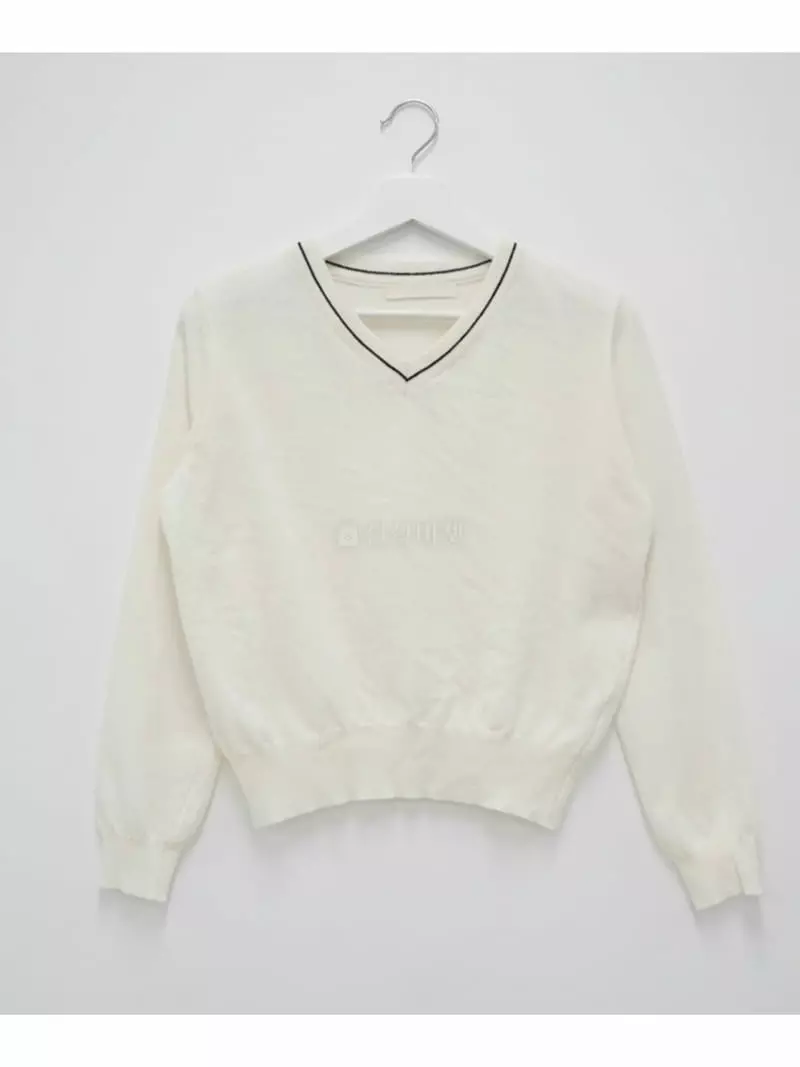 Room698 - Korean Women Fashion - #thatsdarling - V Knit Tee - 7
