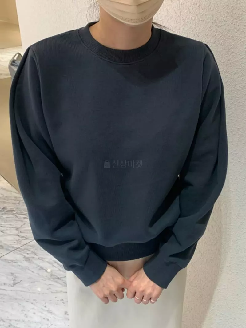 Roomk - Korean Women Fashion - #momslook - Puff Sweatshirt - 10