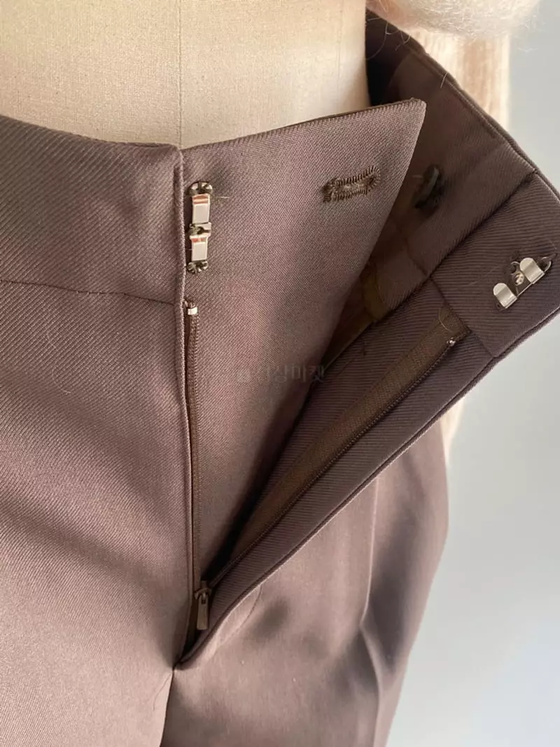 Roomk - Korean Women Fashion - #romanticstyle - Two Wrinkle Pants - 5