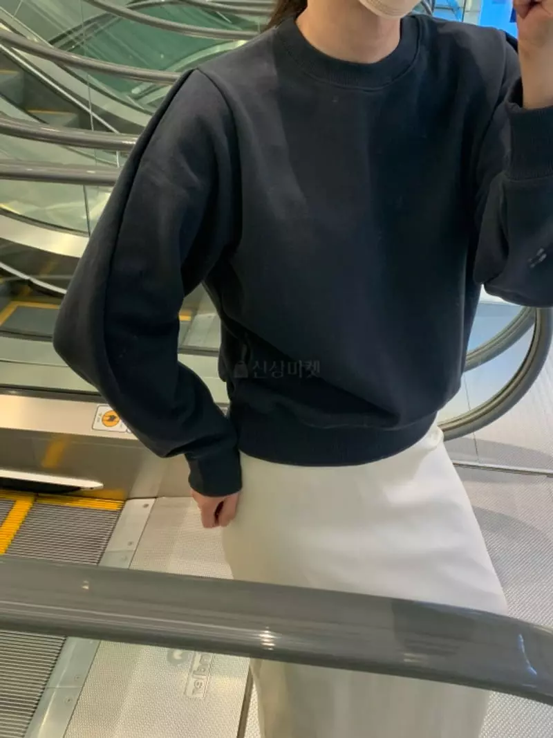 Roomk - Korean Women Fashion - #womensfashion - Puff Sweatshirt - 11