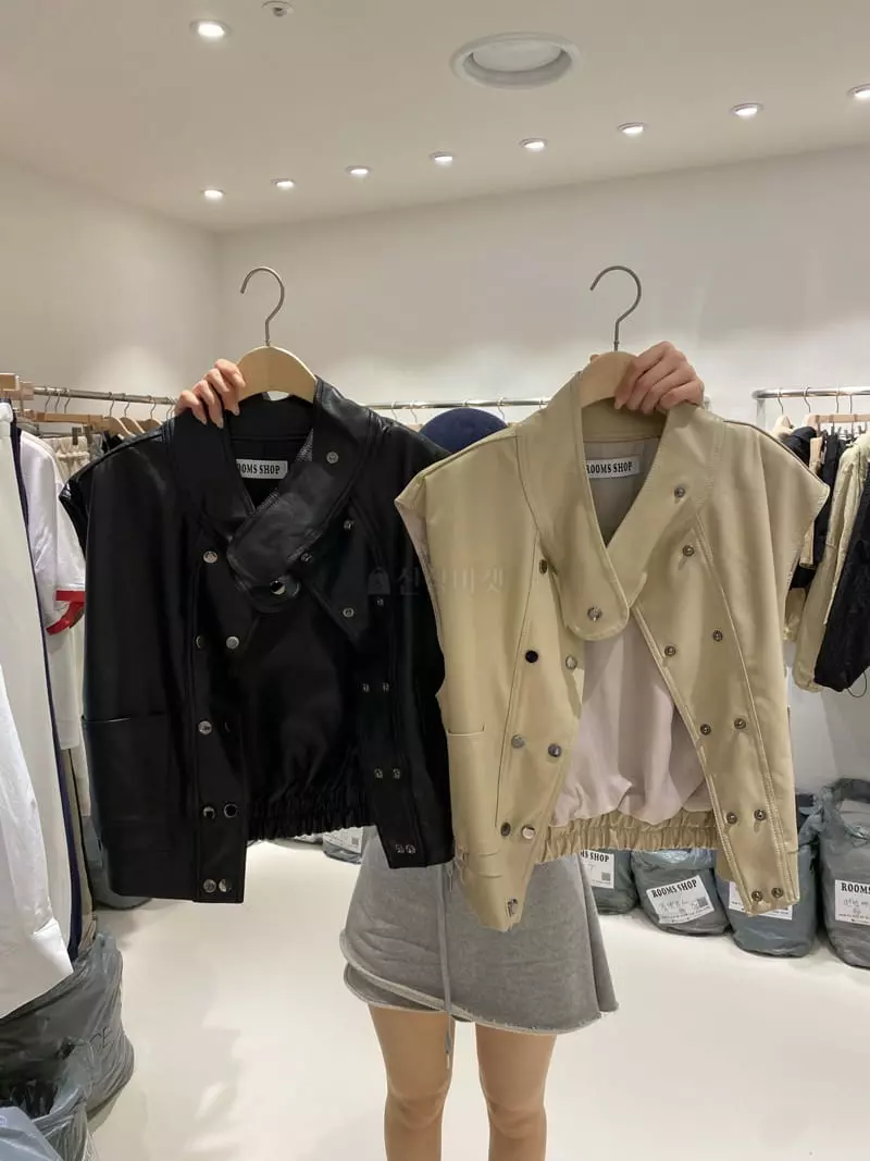 Rooms shop - Korean Women Fashion - #momslook - Peanuts Vest