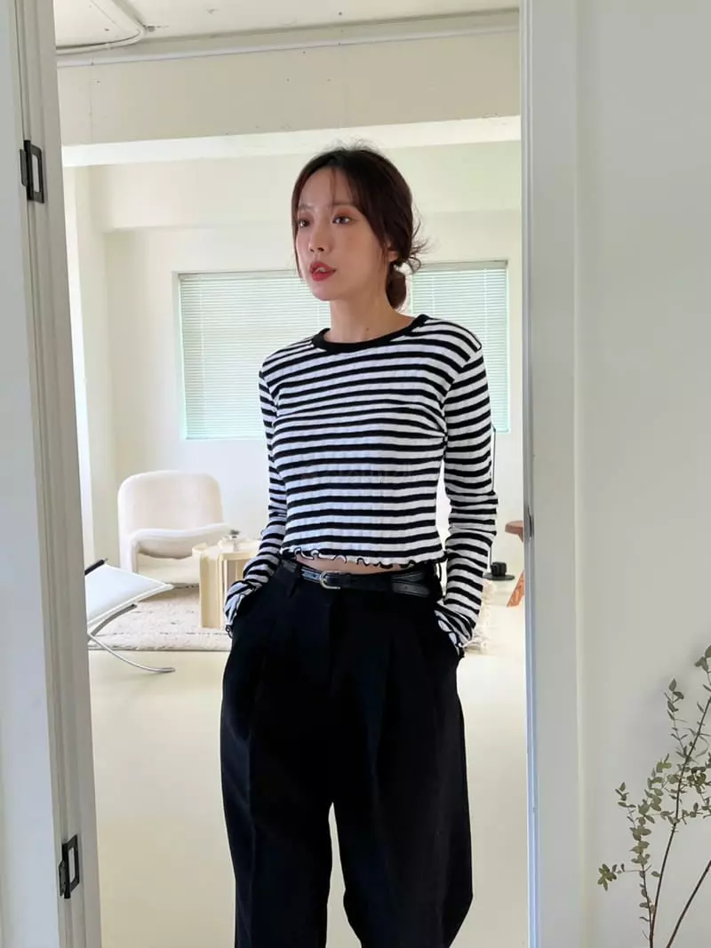 Rooms shop - Korean Women Fashion - #momslook - Fring Tee - 12