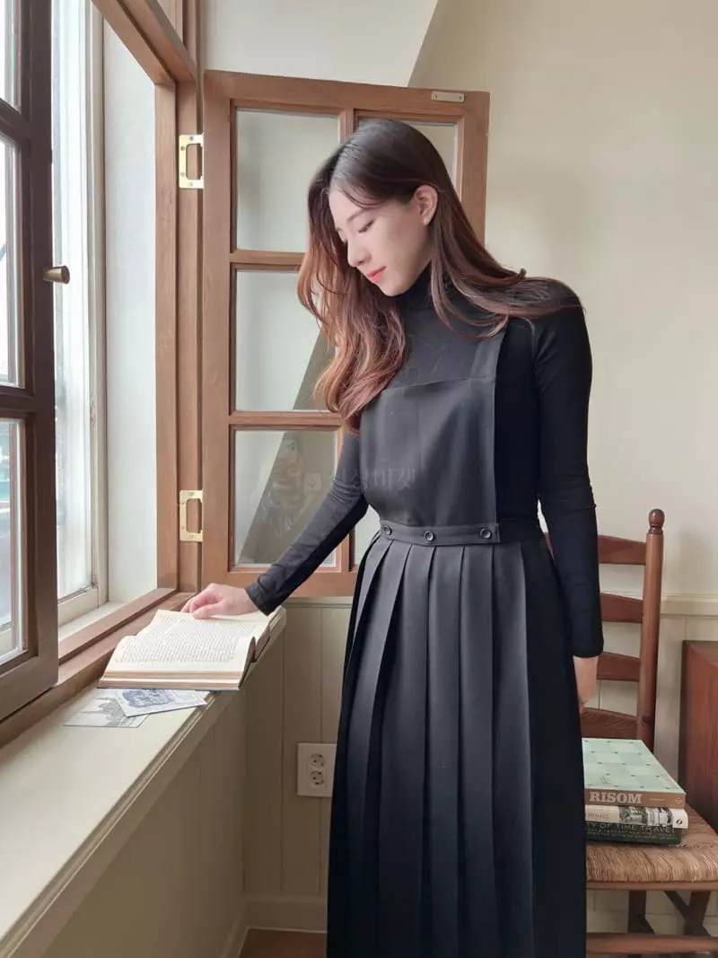Rooms shop - Korean Women Fashion - #momslook - Wrinkle One-piece - 2