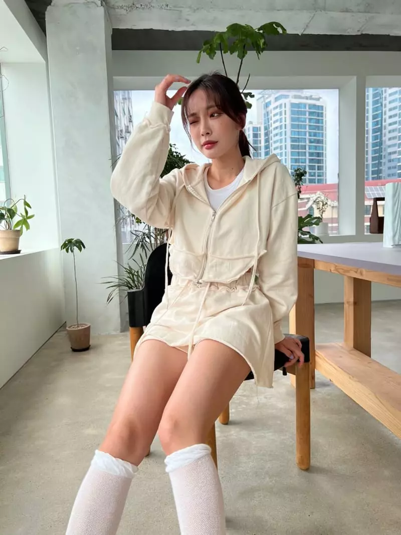 Rooms shop - Korean Women Fashion - #momslook - Artty Hoody Zip-up - 6