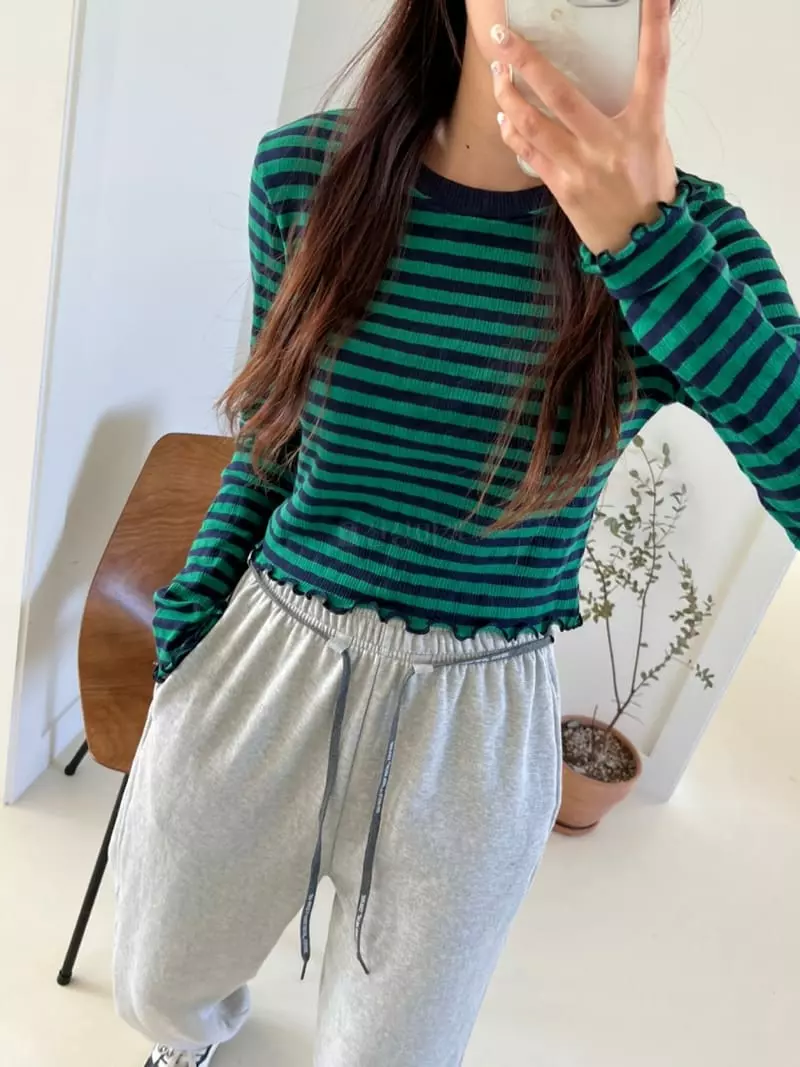 Rooms shop - Korean Women Fashion - #vintagekidsstyle - Fring Tee - 4