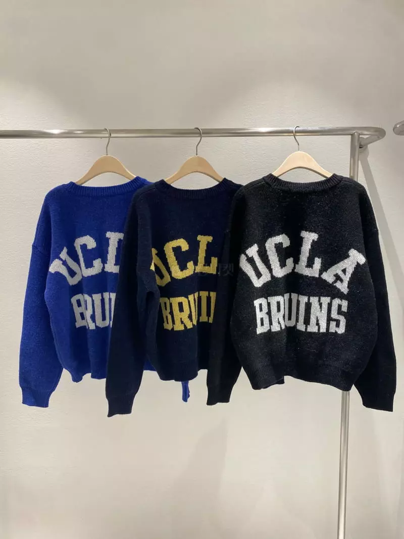 Rooms shop - Korean Women Fashion - #romanticstyle - Bear Knit Tee - 3