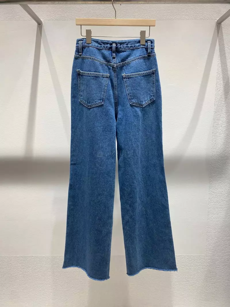 Rooms shop - Korean Women Fashion - #thelittlethings - Denim Jeans