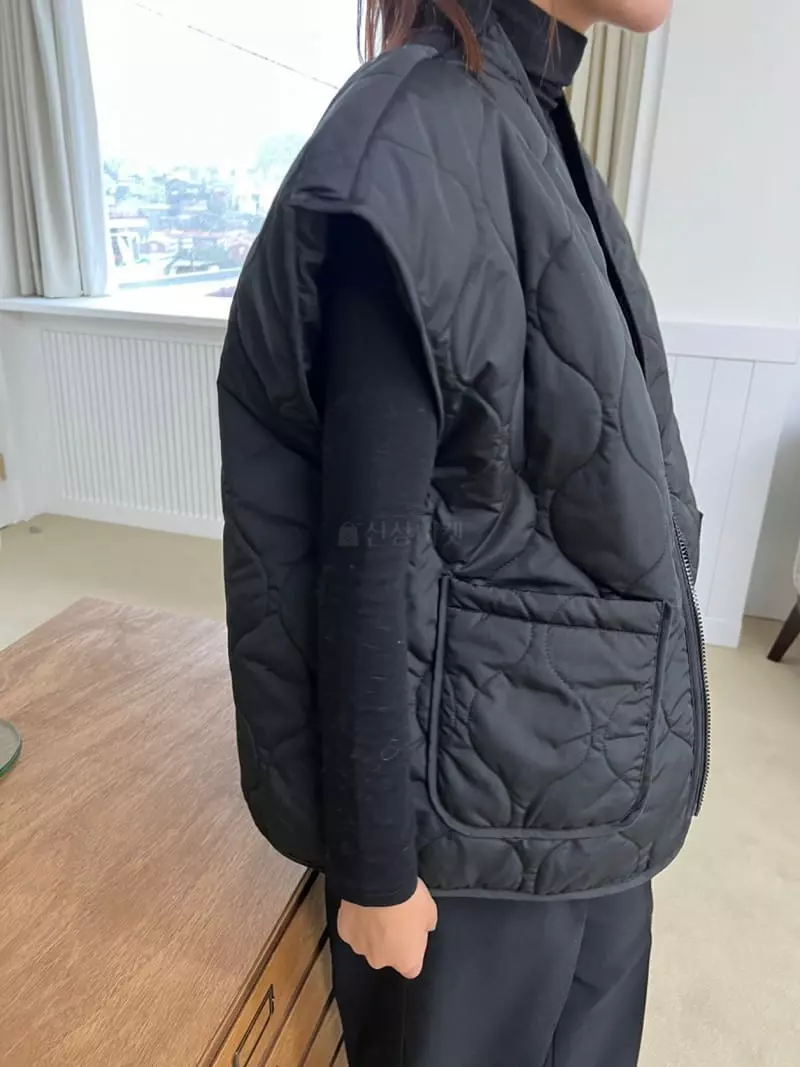 Rooms shop - Korean Women Fashion - #womensfashion - Hidden Vest