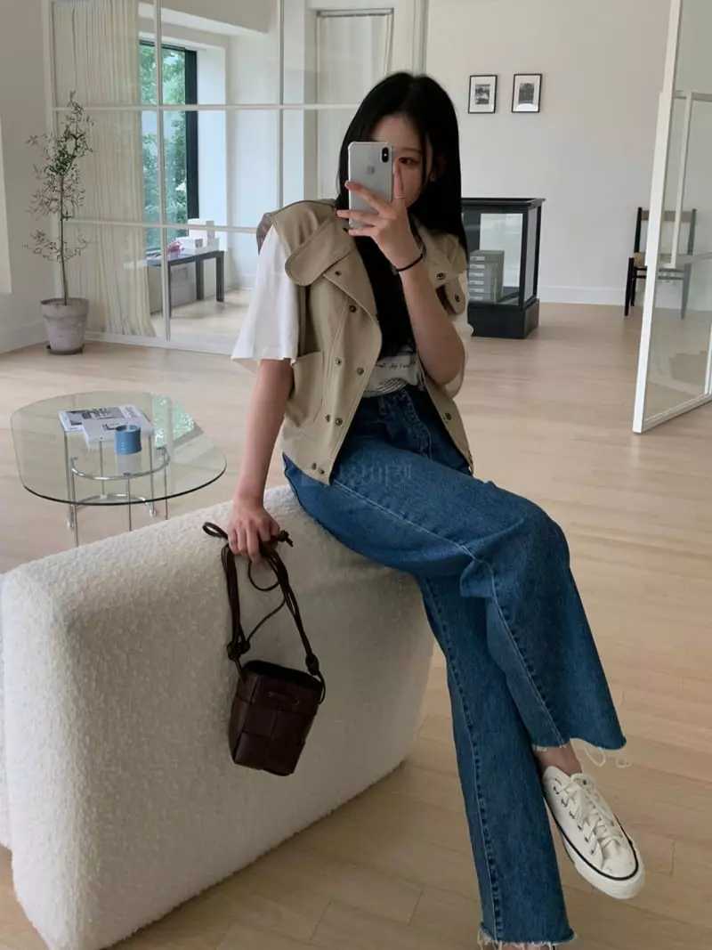 Rooms shop - Korean Women Fashion - #womensfashion - Peanuts Vest - 12