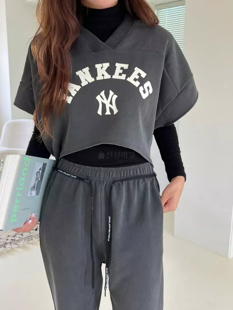 Rooms shop - Korean Women Fashion - #womensfashion - Patch Vest - 10
