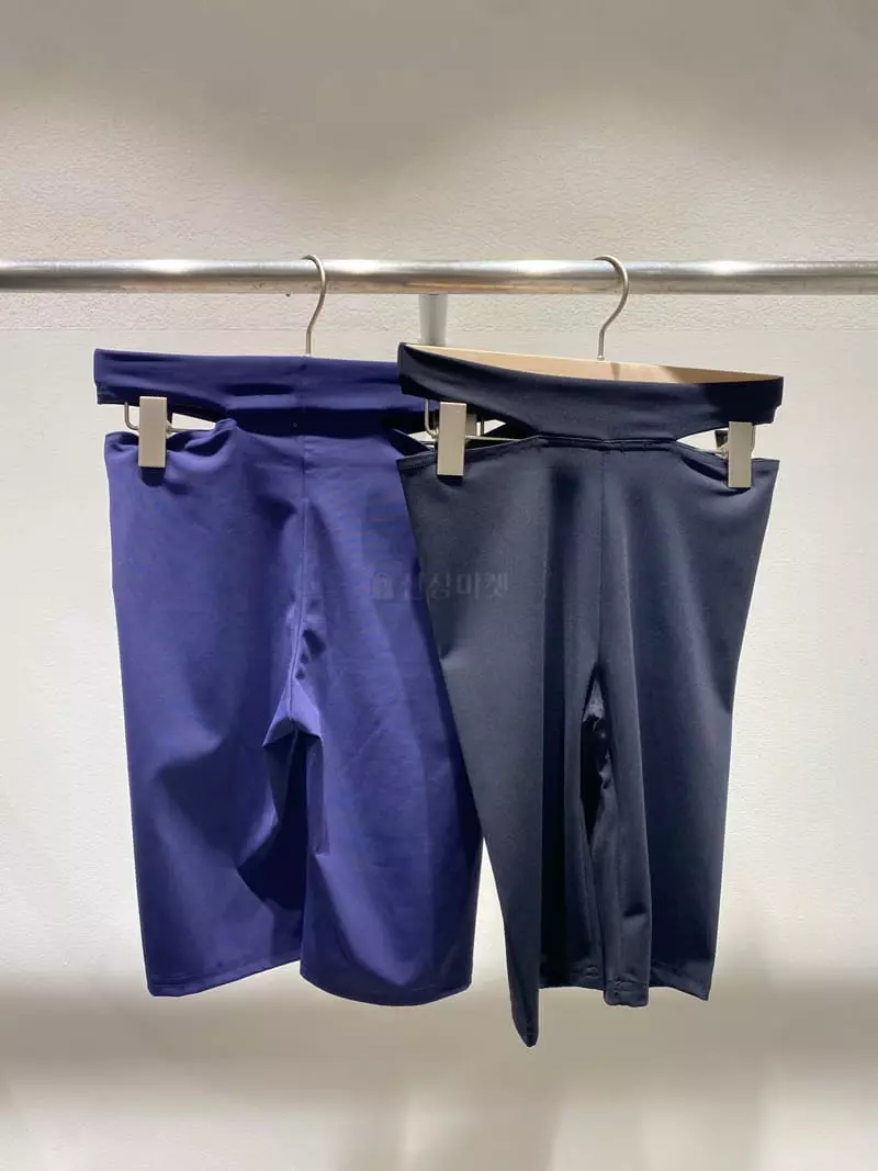 Rooms shop - Korean Women Fashion - #womensfashion - Y Leggings - 2
