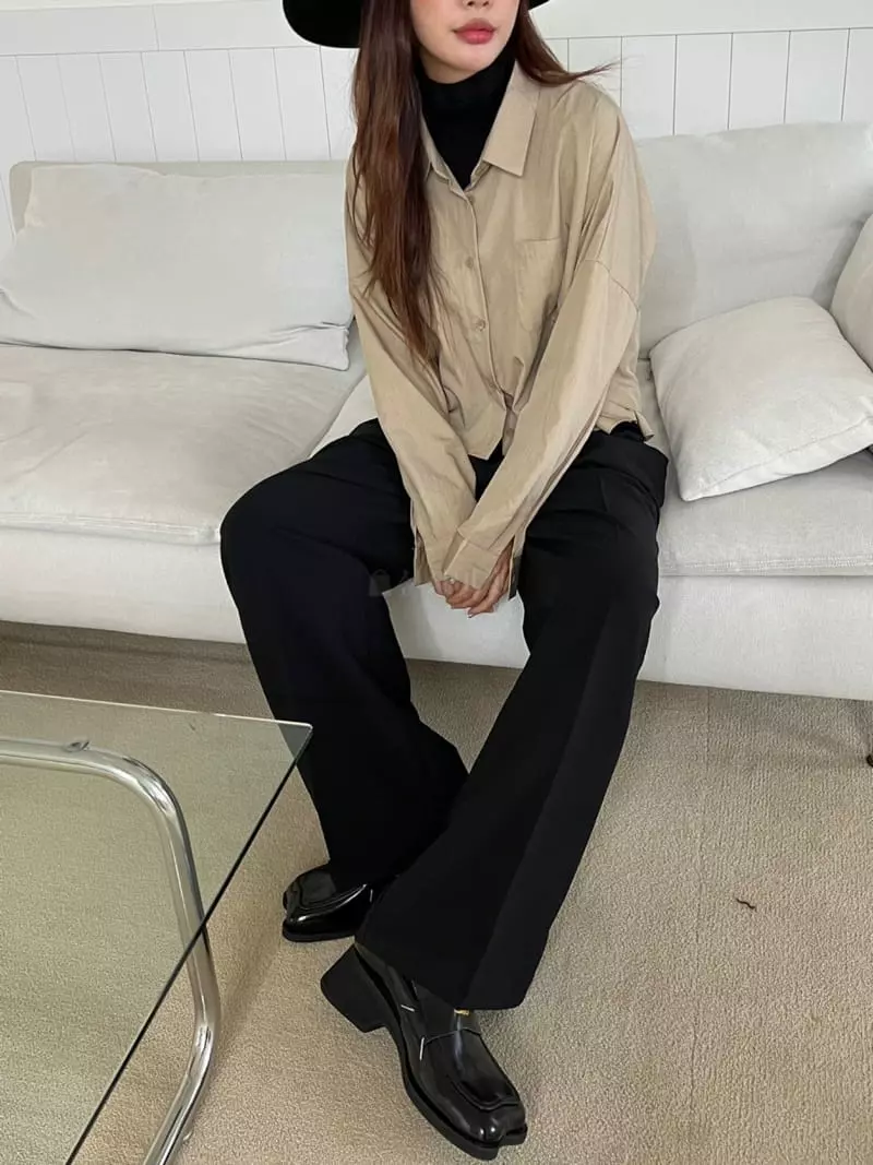 Rooms shop - Korean Women Fashion - #womensfashion - Baker Blouse - 2