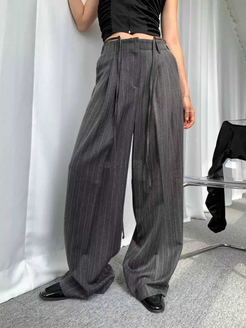 Rooof - Korean Women Fashion - #momslook - Strap Pants - 9