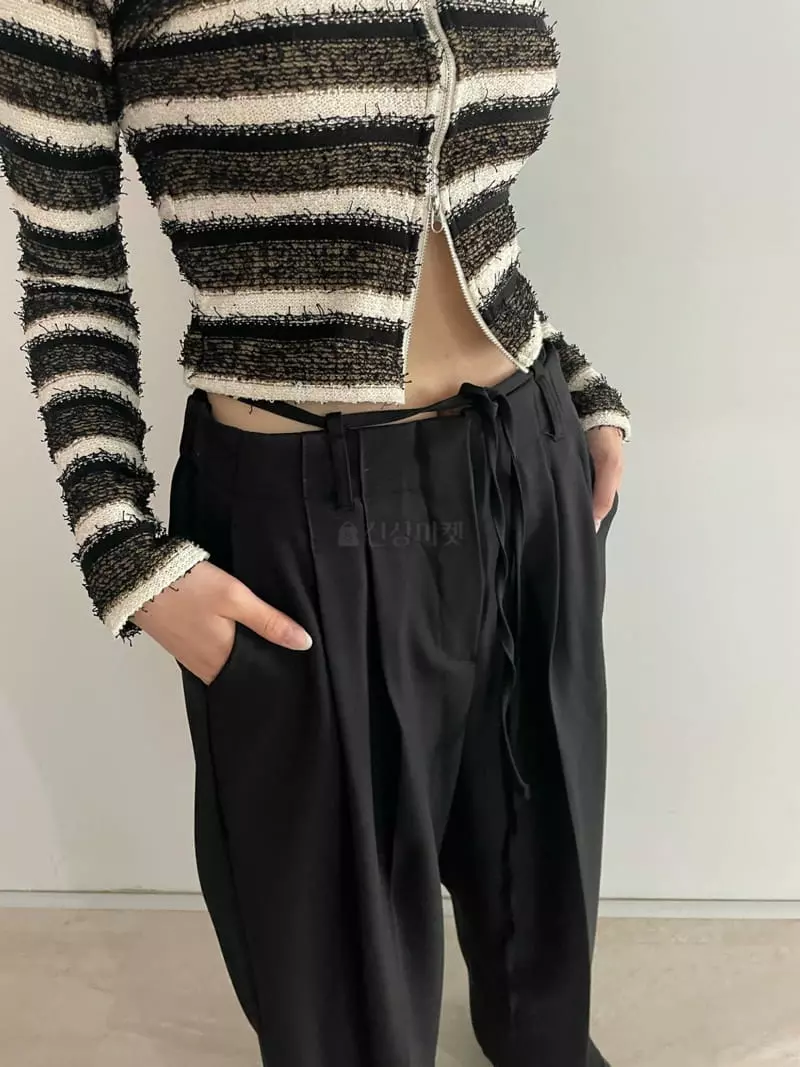 Rooof - Korean Women Fashion - #momslook - Solid Strap Pants - 6