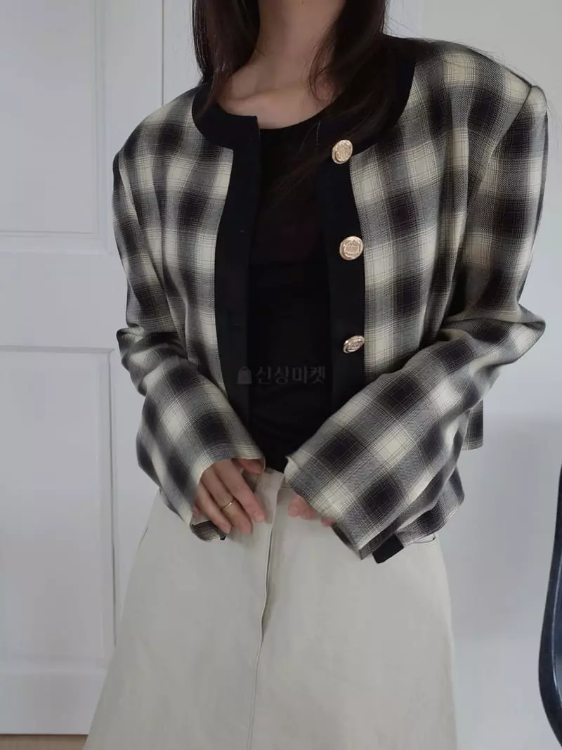 Rooof - Korean Women Fashion - #momslook - Vintage Check Jacket