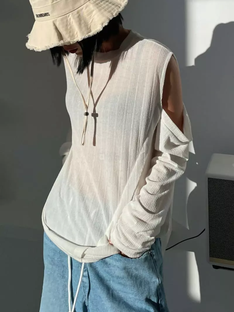 Rooof - Korean Women Fashion - #womensfashion - Shoulder Slit Tee - 5
