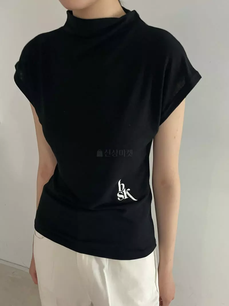 Rooof - Korean Women Fashion - #womensfashion - Alpabet Turtleneck Tee - 2