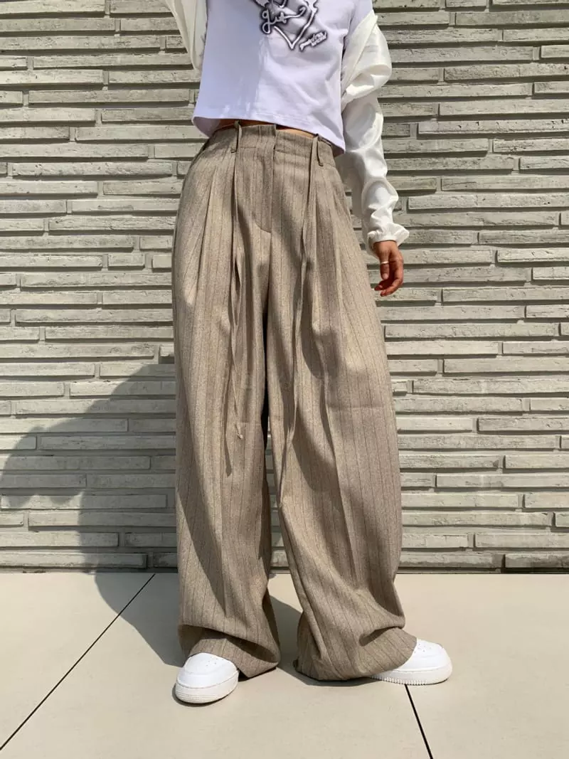 Rooof - Korean Women Fashion - #momslook - Strap Pants - 4