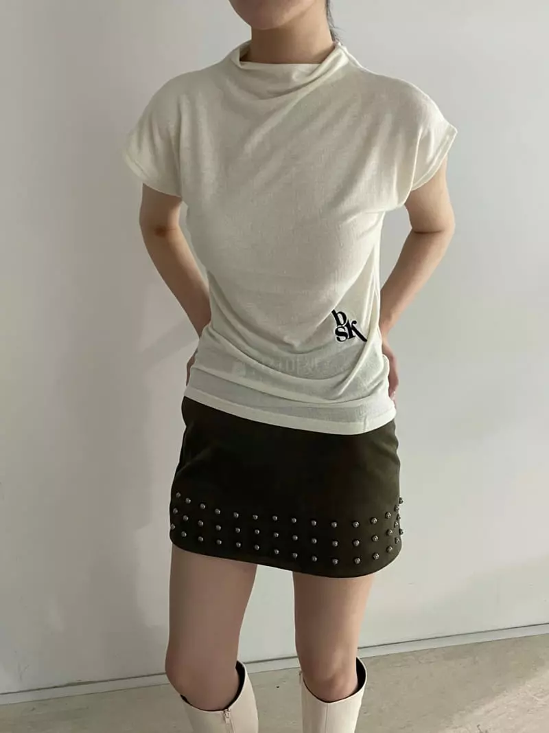 Rooof - Korean Women Fashion - #womensfashion - Stude Skirt - 3