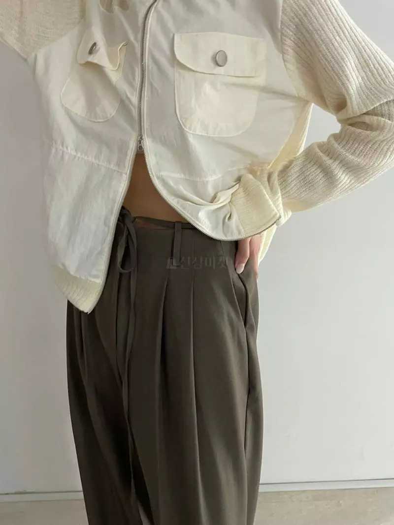 Rooof - Korean Women Fashion - #womensfashion - Solid Strap Pants