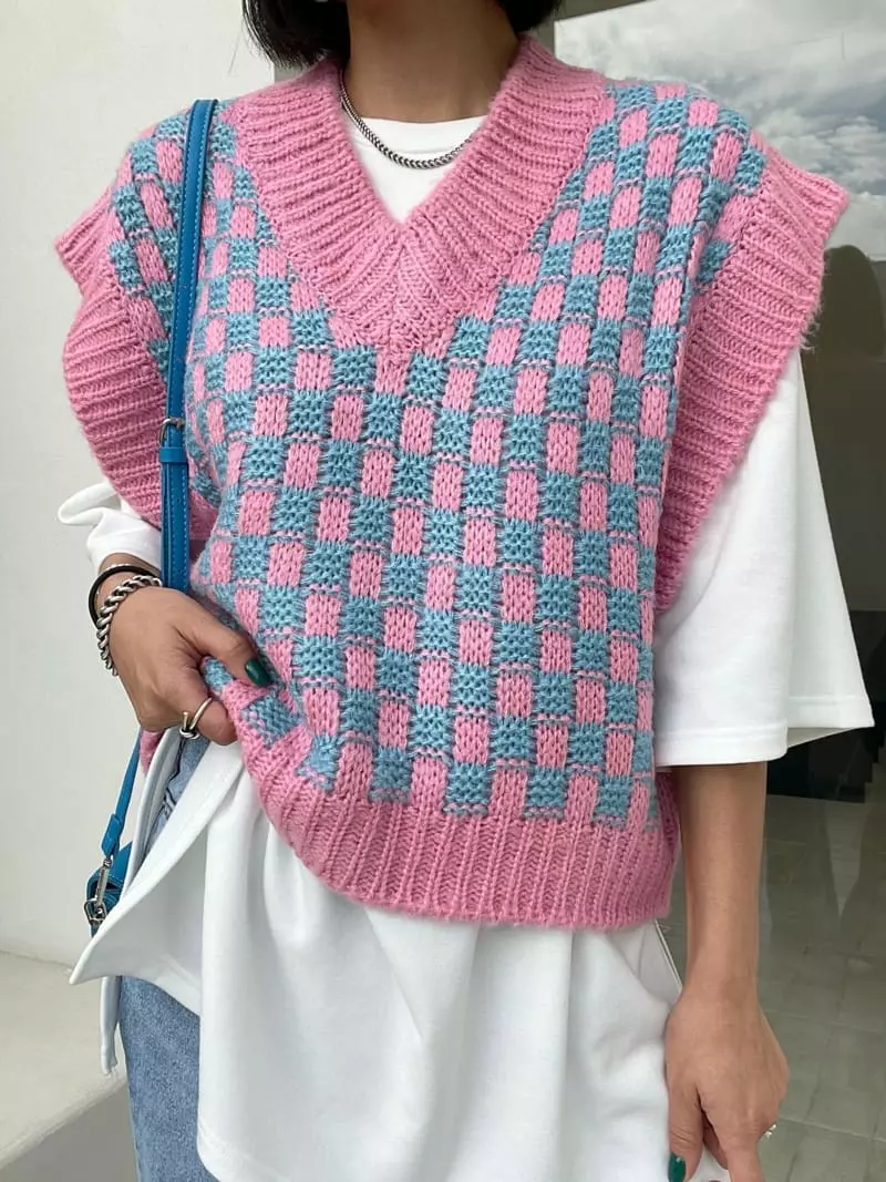 Ryon - Korean Women Fashion - #momslook - Chess Vest