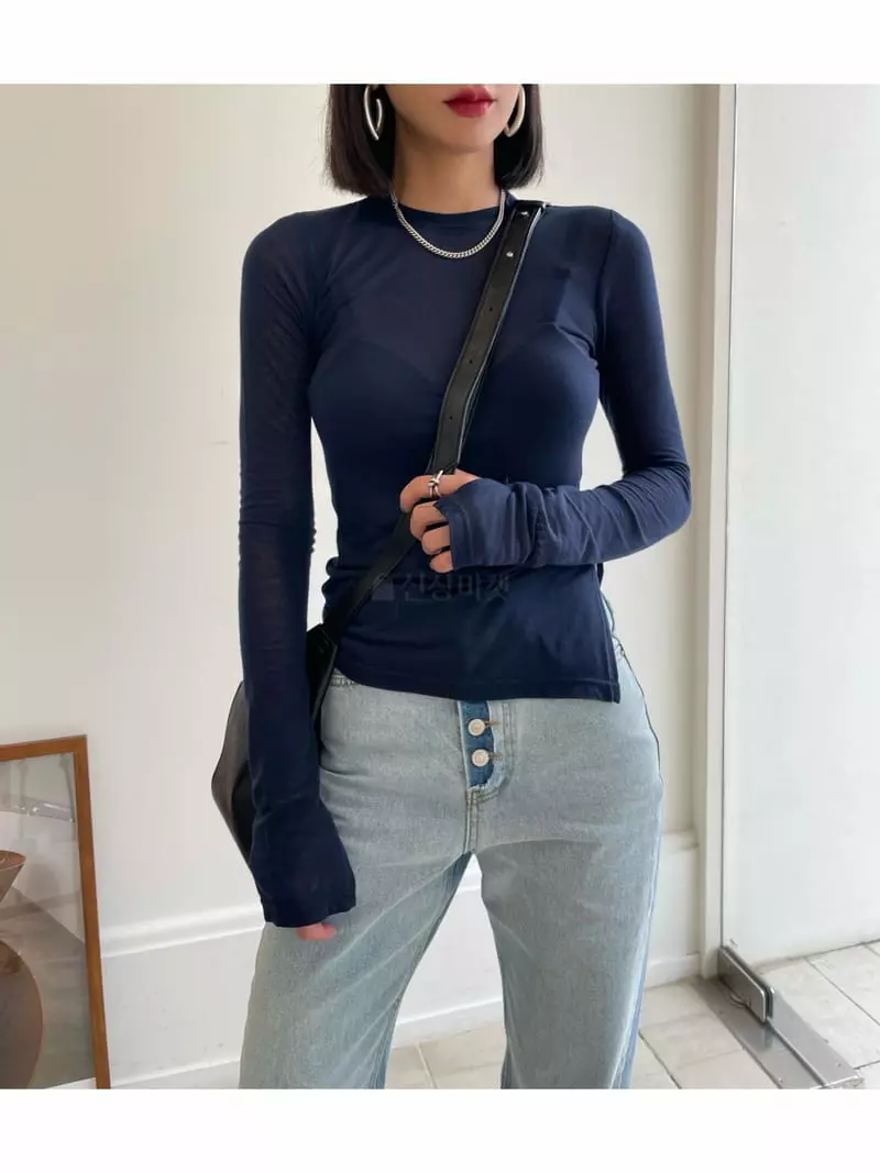 Ryon - Korean Women Fashion - #thatsdarling - Slit Slim Tee - 12