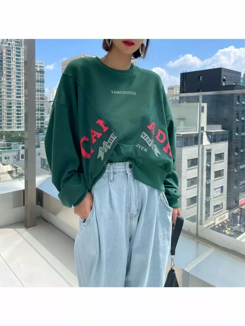 Ryon - Korean Women Fashion - #womensfashion - Slit Sweatshirt - 12