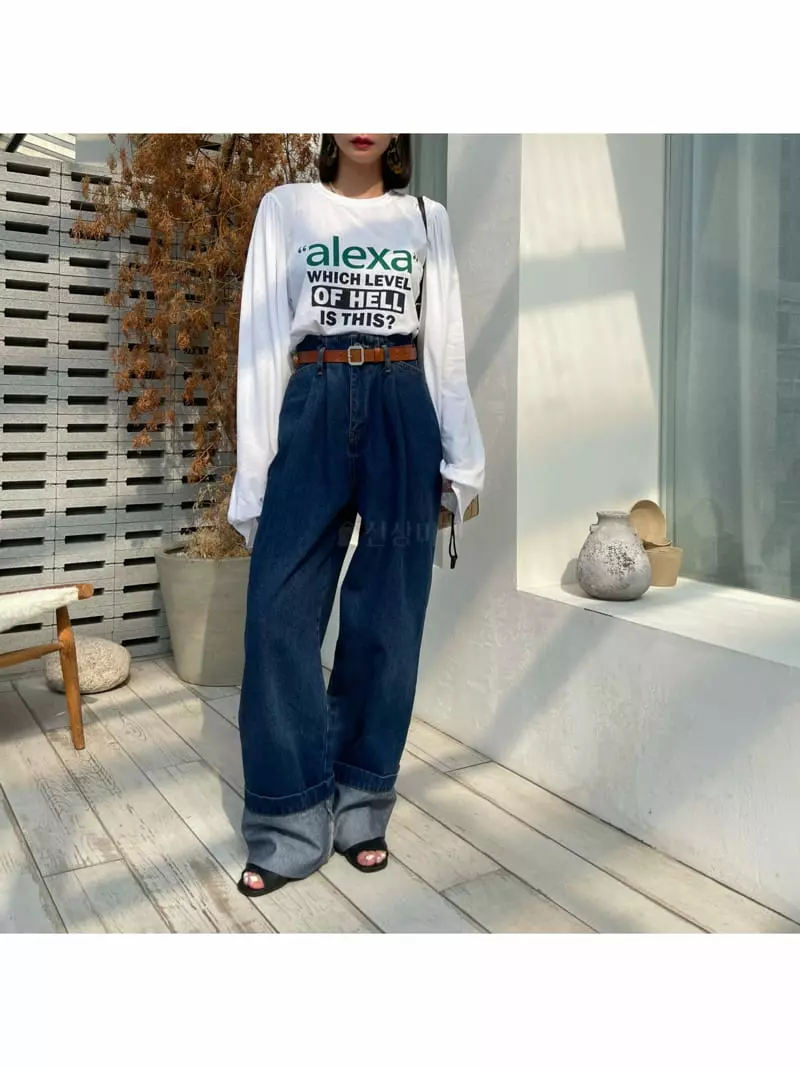 Ryon - Korean Women Fashion - #womensfashion - Roll Up Jeans - 2