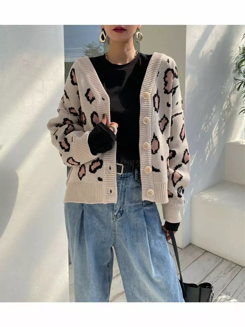 Ryon - Korean Women Fashion - #womensfashion - Leo V Cardigan - 2