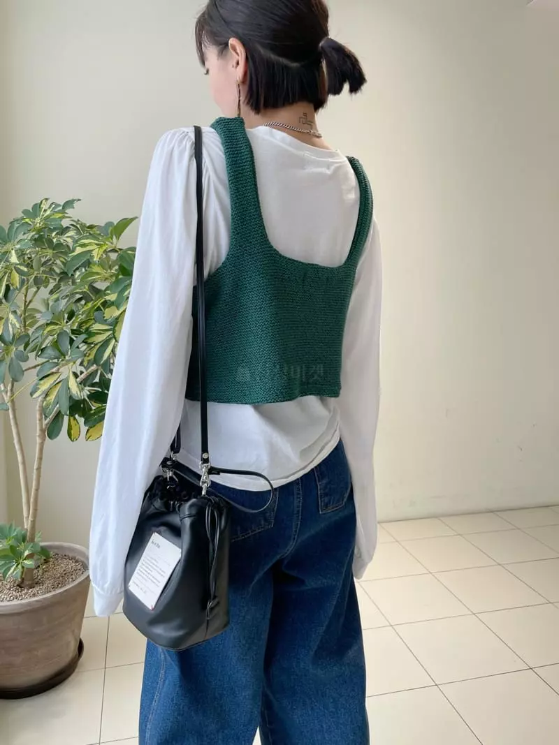 Ryon - Korean Women Fashion - #womensfashion - Quilting Vest - 5