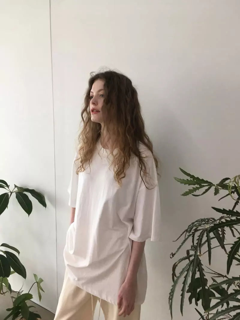 Soapyroom - Korean Women Fashion - #momslook - Dau Short Sleeves Tee - 6