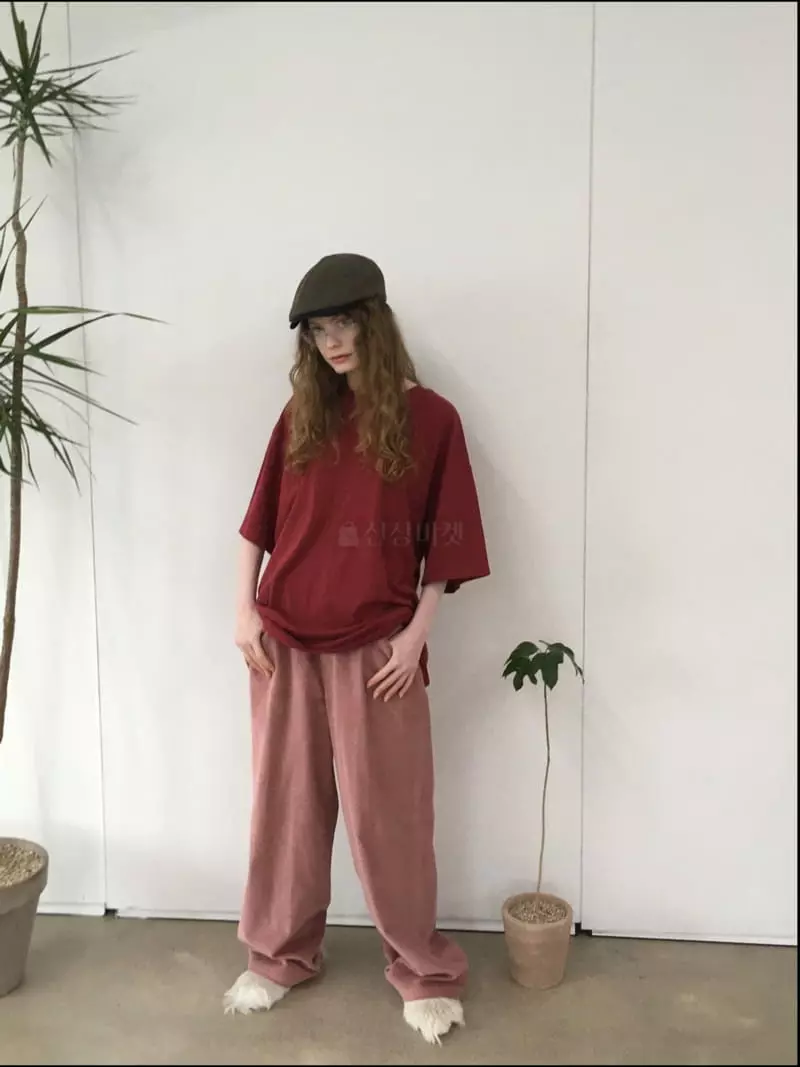 Soapyroom - Korean Women Fashion - #restrostyle - Melon Corduroy Pants