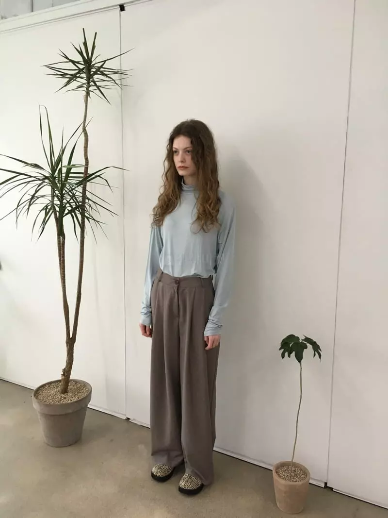 Soapyroom - Korean Women Fashion - #vintageinspired - Soft Turtleneck Tee - 2