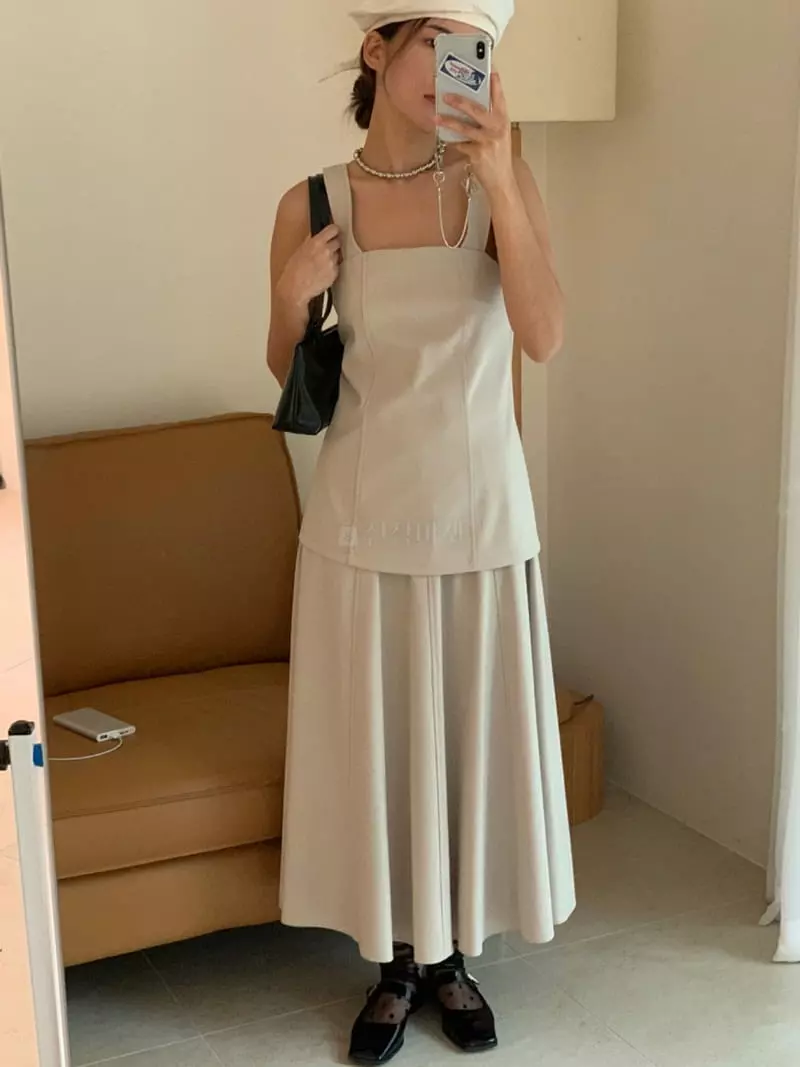 Sof - Korean Women Fashion - #momslook - Pick Top - 11