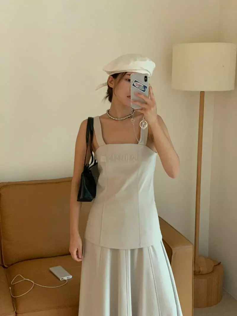 Sof - Korean Women Fashion - #momslook - Pick Top - 8