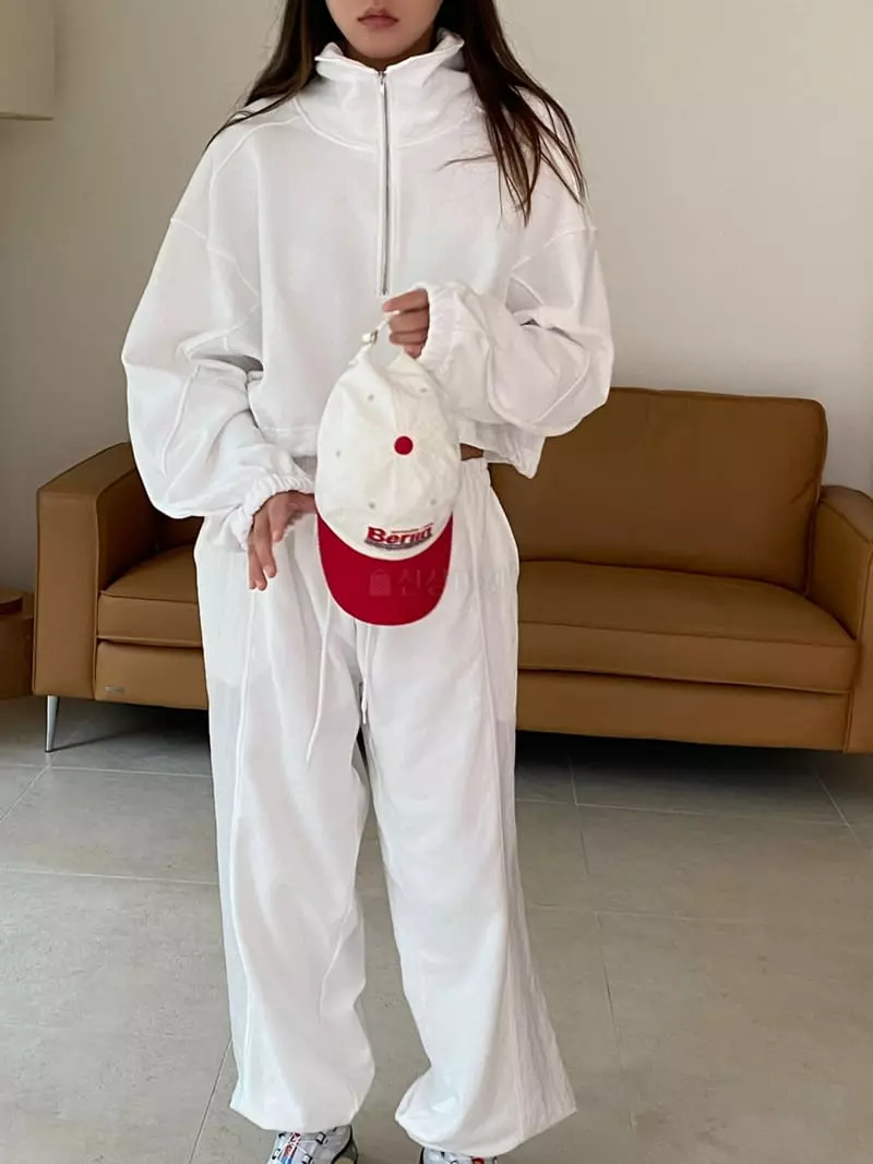 Sof - Korean Women Fashion - #restrostyle - Tom Sweatshirt - 12