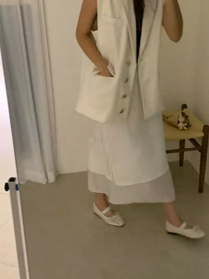 Sof - Korean Women Fashion - #romanticstyle - Mone Vest - 2