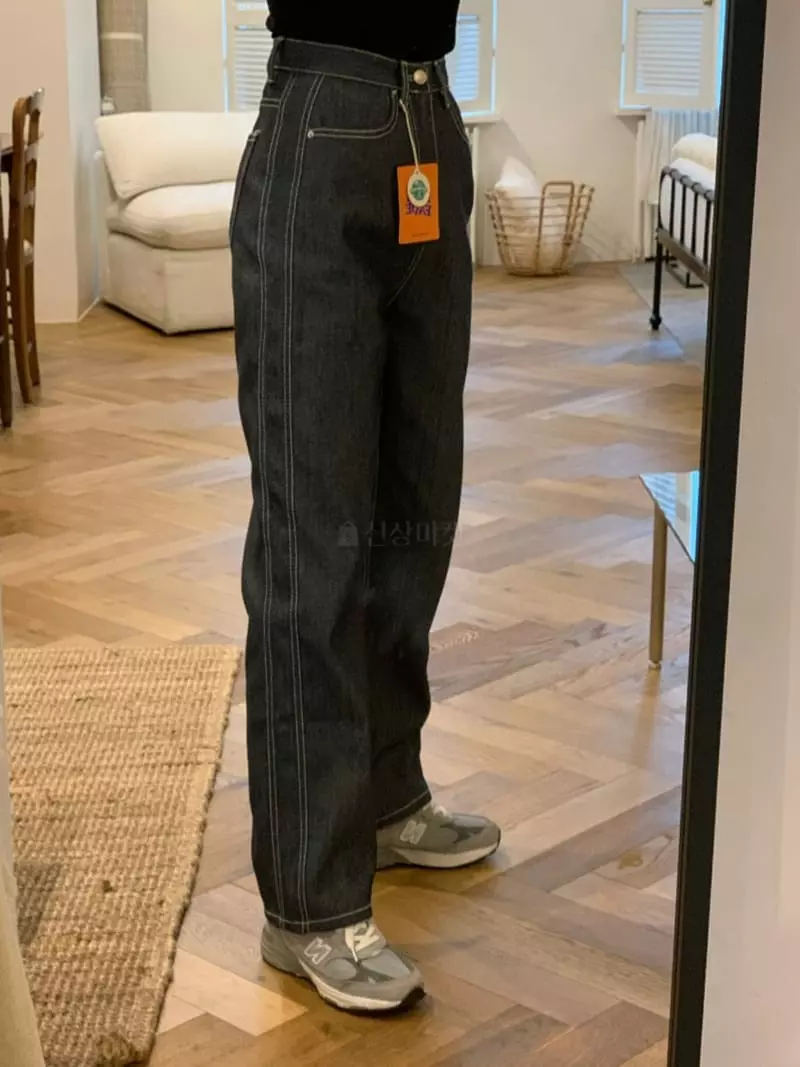 Sold Out - Korean Women Fashion - #momslook - High Foad Straight Jeans - 2