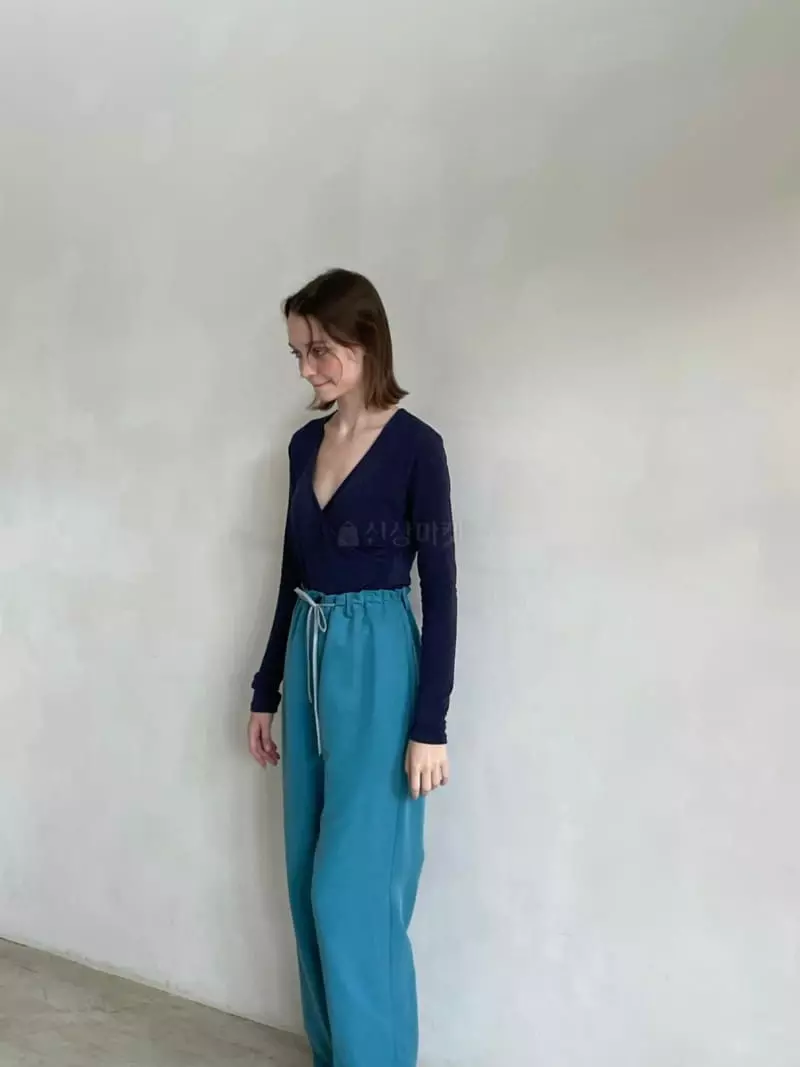 Sold Out - Korean Women Fashion - #restrostyle - Winny Wrap Tee - 12