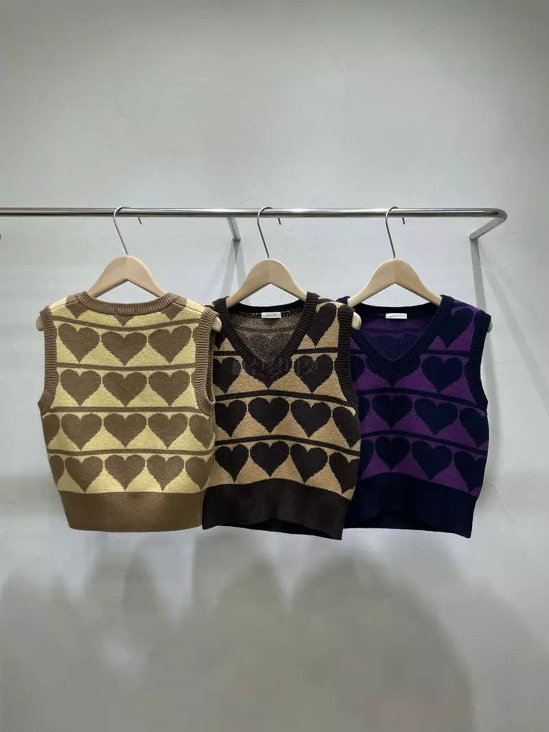 Sold Out - Korean Women Fashion - #womensfashion - Heart Vest - 10