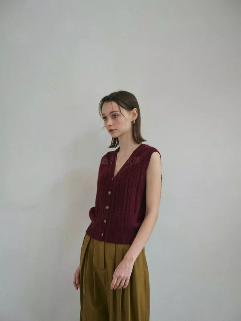 Sold Out - Korean Women Fashion - #womensfashion - Fox Racoon Vest - 12