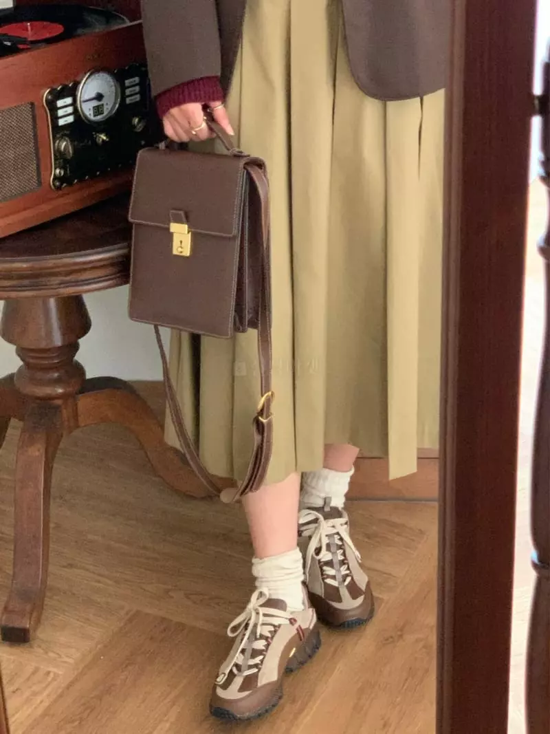 Sold Out - Korean Women Fashion - #womensfashion - Linea Skirt