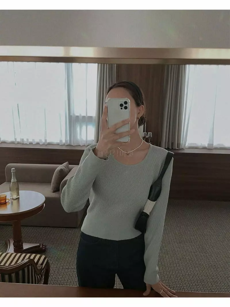 Sono De Seoul - Korean Women Fashion - #pursuepretty - Basic Knit Tee - 6
