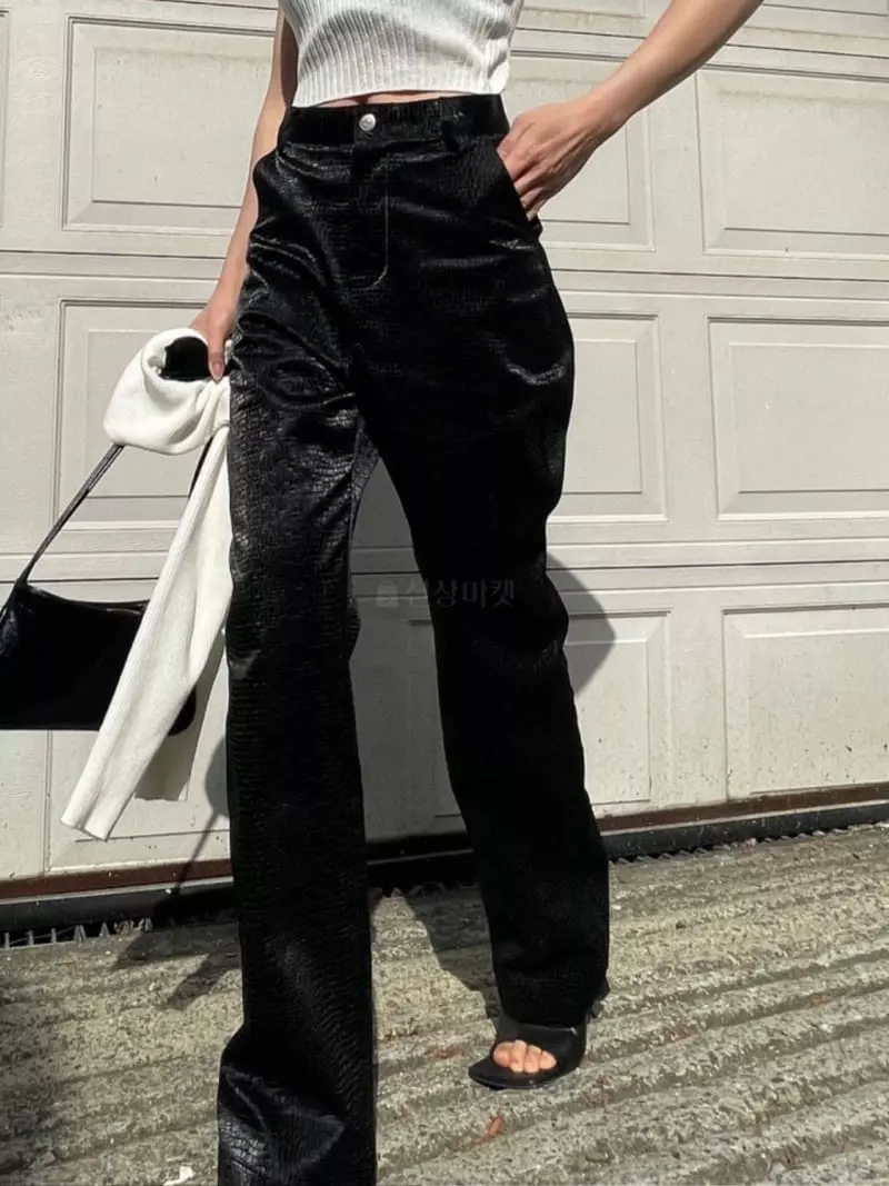 Sono De Seoul - Korean Women Fashion - #womensfashion - Crocker Leather Pants - 3