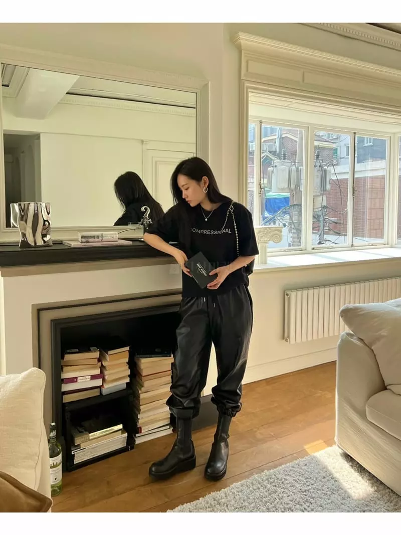 Special - Korean Women Fashion - #momslook - Pix Round Tee - 11